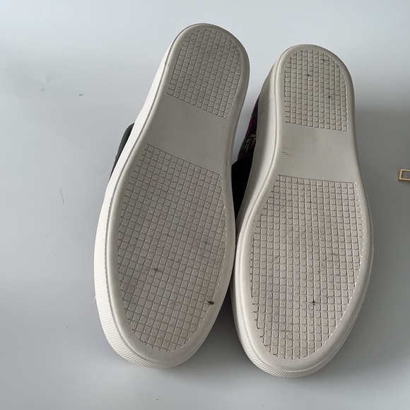 Design Lab | Lord & Taylor Velcro Brocade Sneaker - Picture 5 of 5